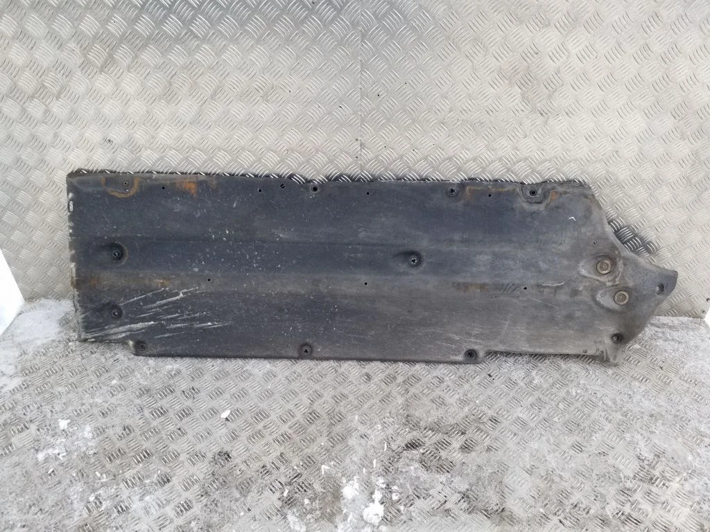 Vidējais dibena aizsargs 84215B2000