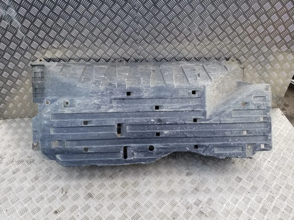 Center/middle under tray cover 74613T1GAG0