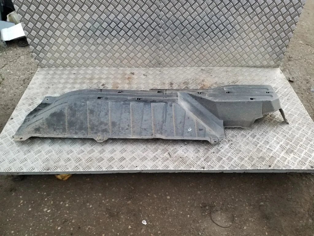 Center/middle under tray cover 74603T1GBG0