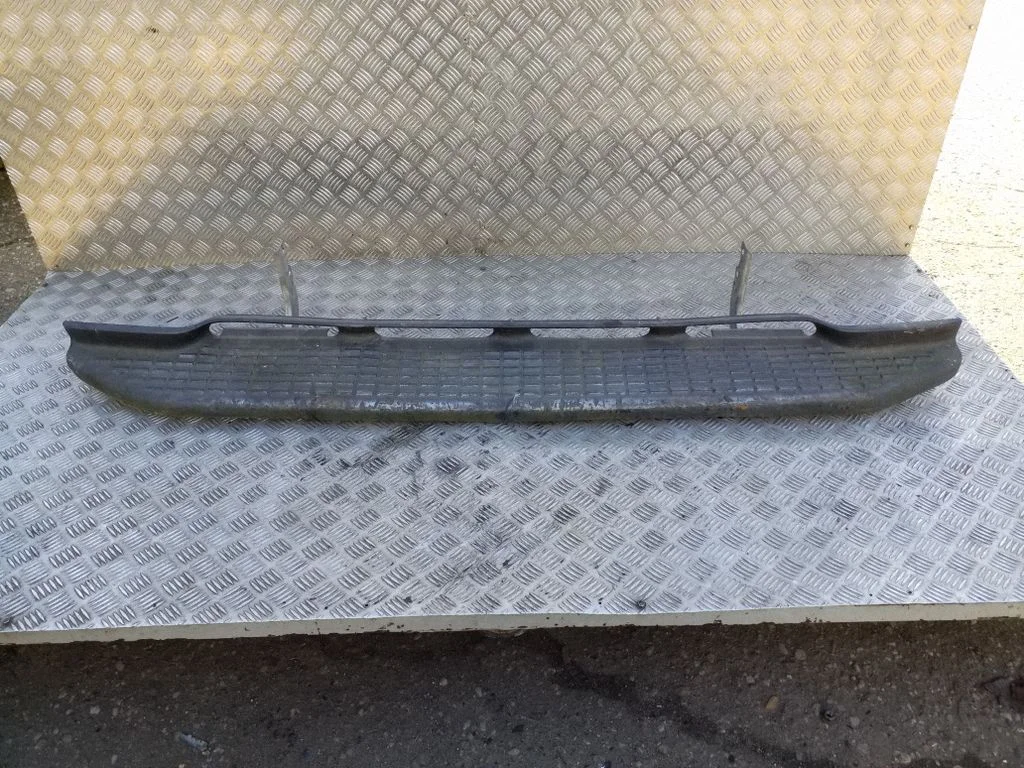 Tagumine kaitseraud 3802476 – Iveco Daily 5th gen (2011-2014)