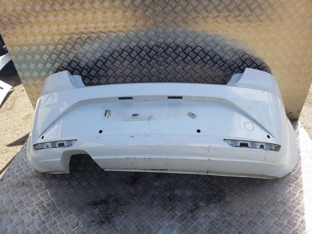 Rear bumper 1P0807421