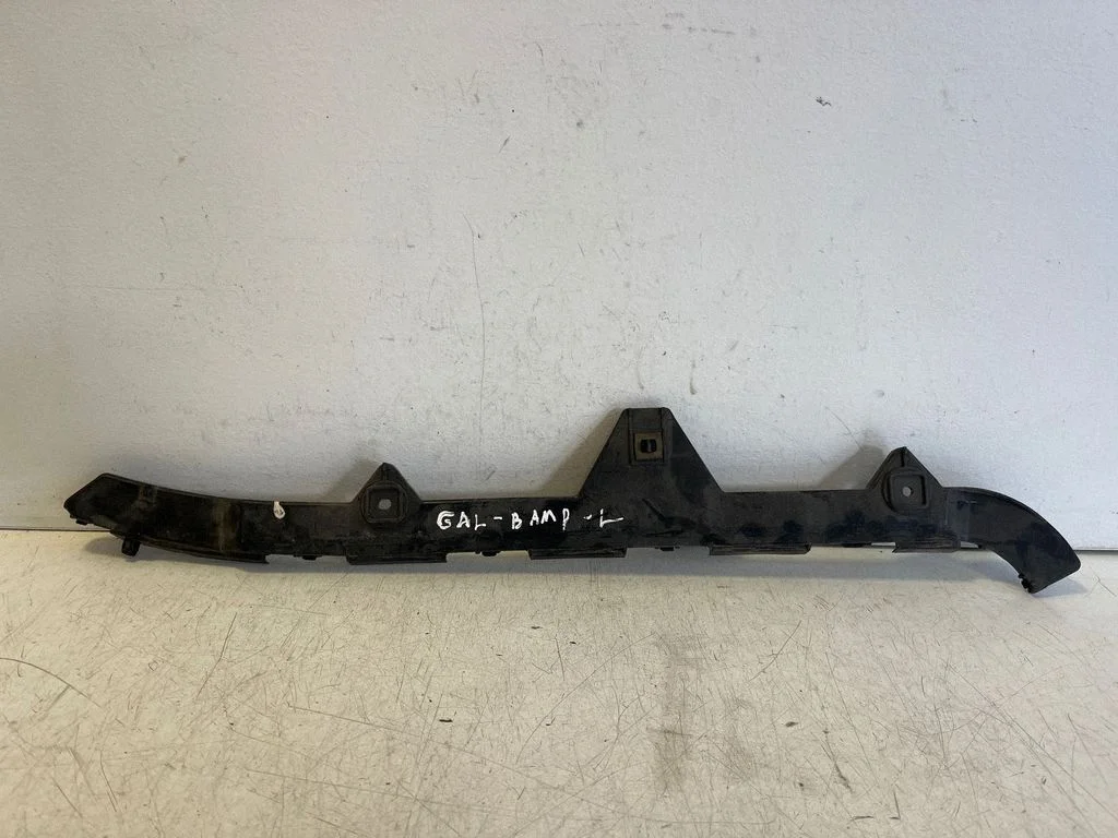 Rear bumper mounting bracket 5257605030A