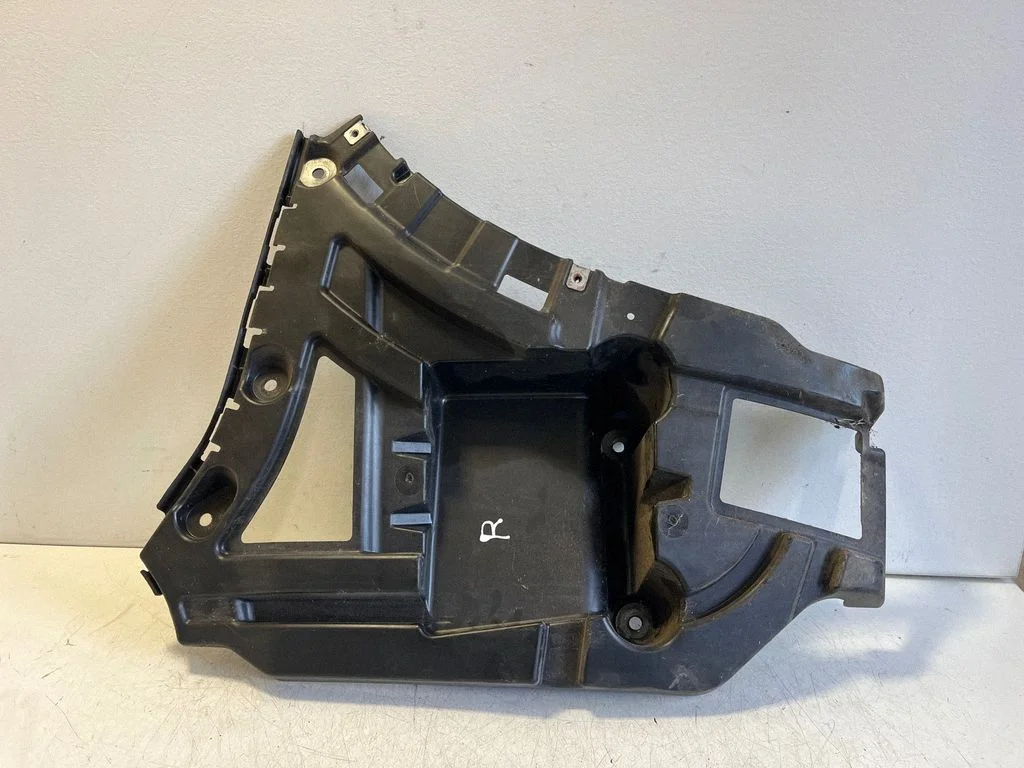 Aizmugurējā bufera turētājs – BMW X3 F25 (2010-2017)