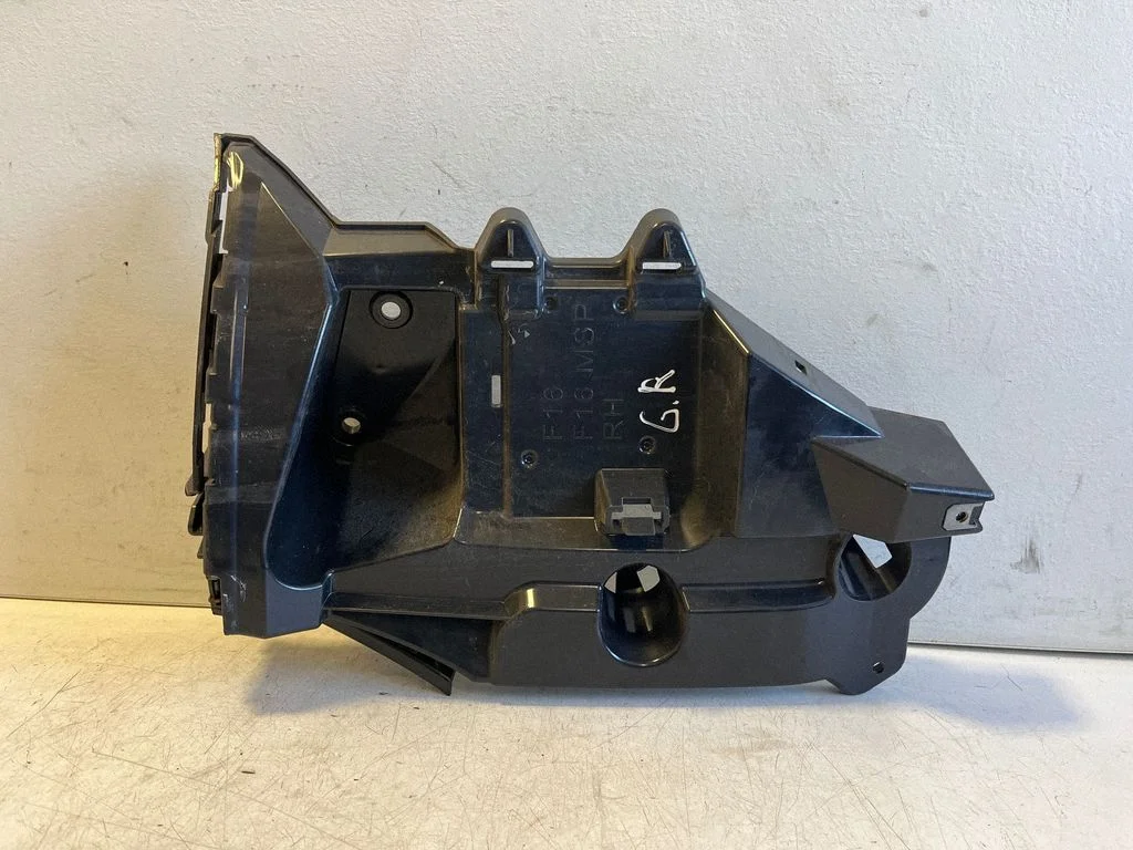 Rear bumper mounting bracket – BMW X6M F86 (2015-2018)