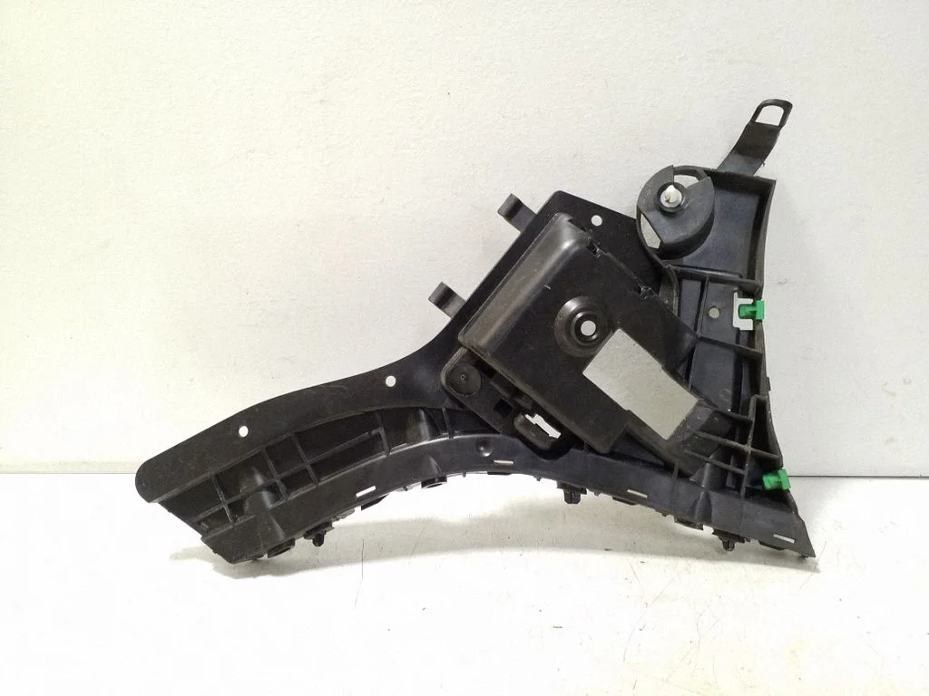 Rear bumper mounting bracket 31323764