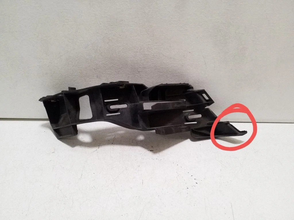 Rear bumper mounting bracket 1K6807394