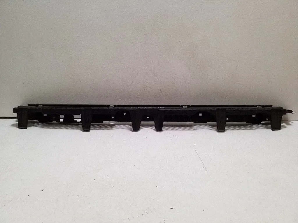 Rear bumper mounting bracket 3G9807863