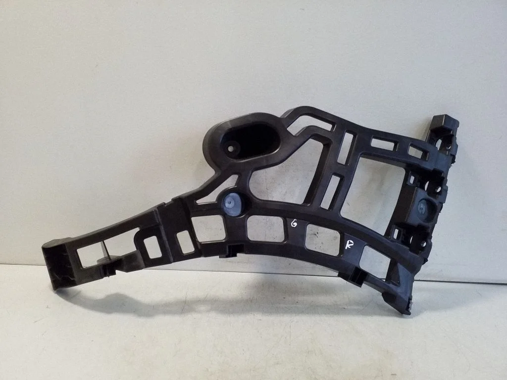 Rear bumper mounting bracket 9833399980 – Citroen C5 Aircross (2017-2024)