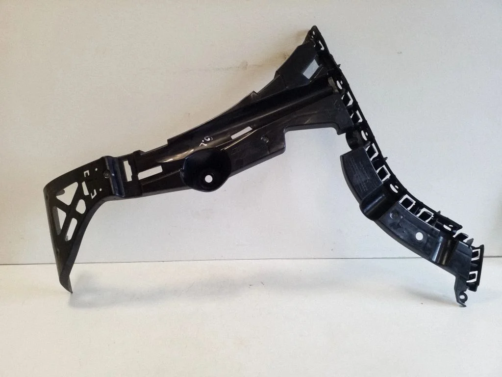 Rear bumper mounting bracket A2548858503
