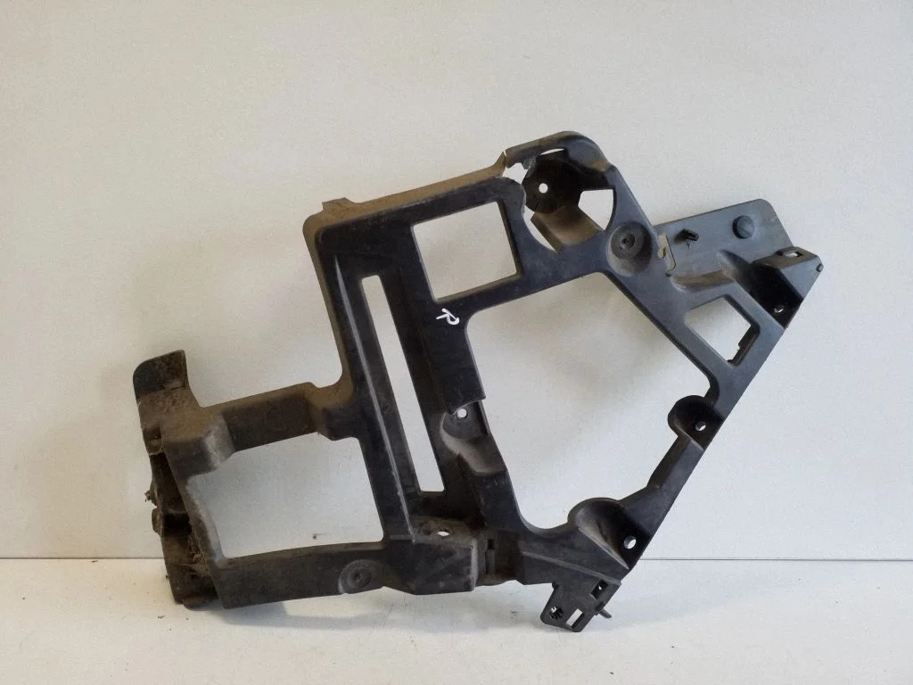 Rear bumper mounting bracket – Peugeot 508 RXH (2011-2018)