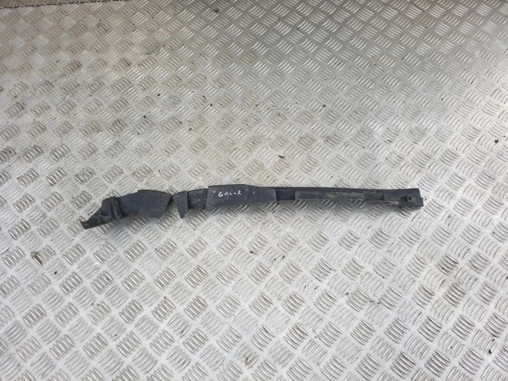 Rear bumper mounting bracket 7M0807394B