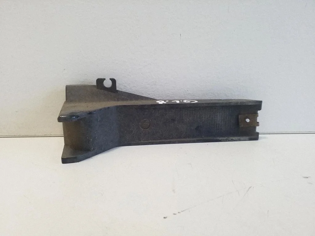 Rear bumper mounting bracket 51123414412
