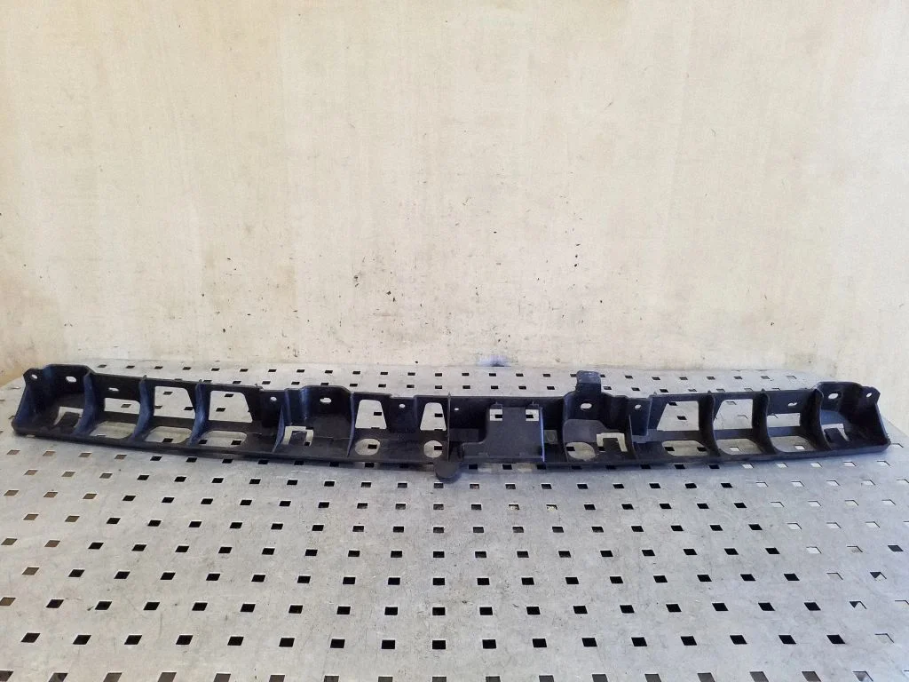 Rear bumper mounting bracket 7P5807863