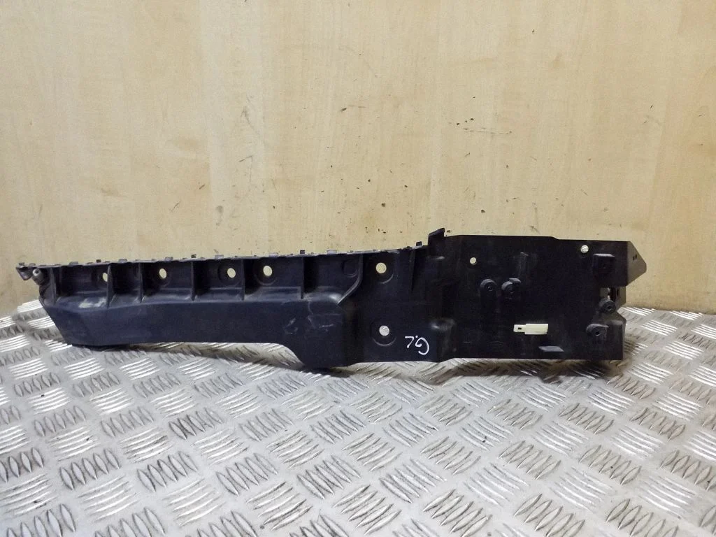 Tagumise kaitseraua kinnitusklamber – Land Rover Range Rover Sport L494 (2013-)