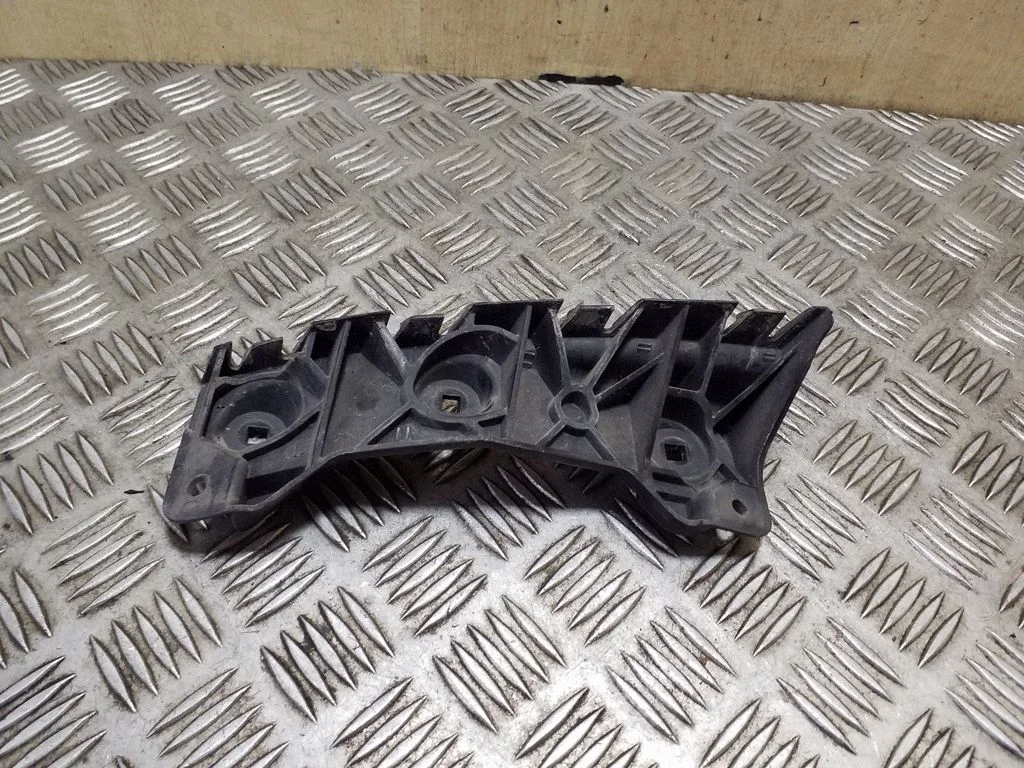 Aizmugurējā bufera turētājs 51129802115 – Mini Cooper Countryman R60 (2011-2016)