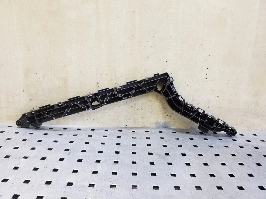 Rear bumper mounting bracket 71598T0A