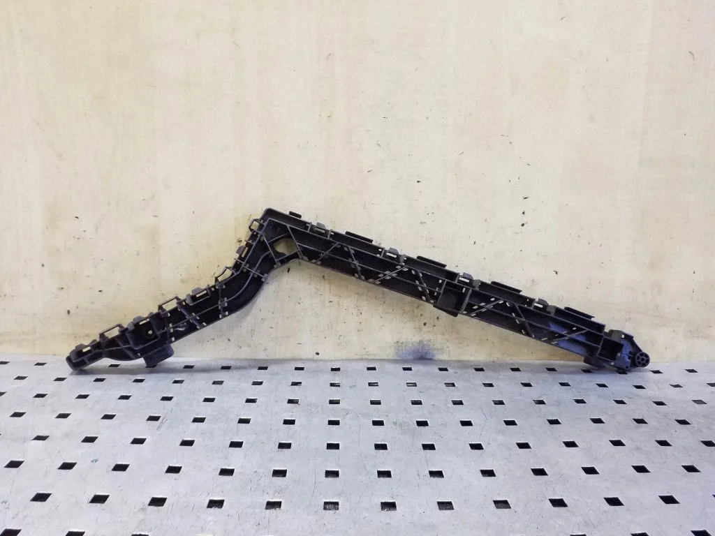 Rear bumper mounting bracket 71593T0A