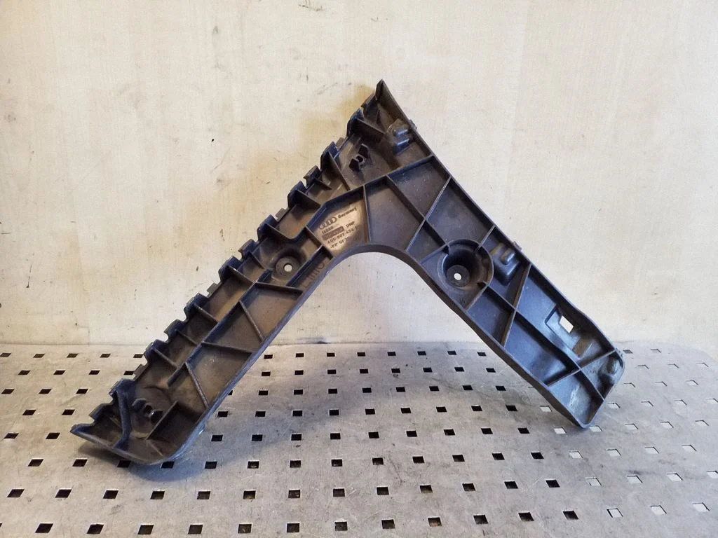 Rear bumper mounting bracket 4G5807454