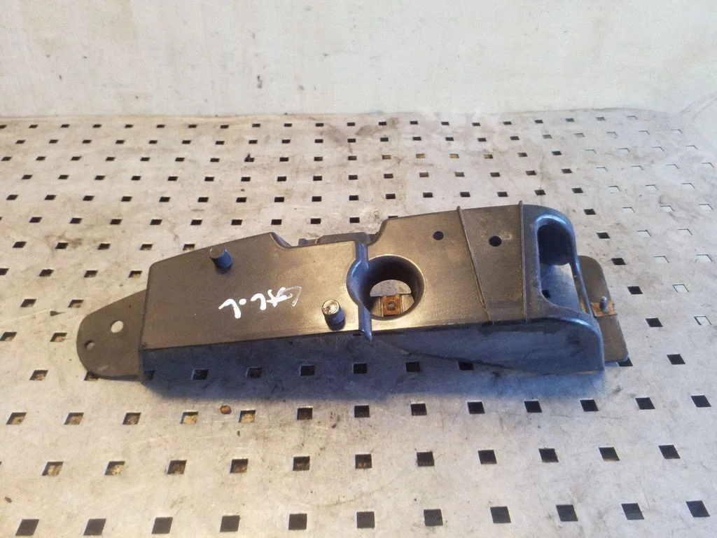 Rear bumper mounting bracket – BMW X3 E83 (2003-2010)