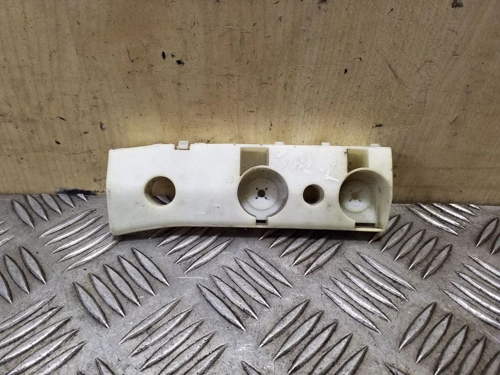 Rear bumper mounting bracket 85271JG00A