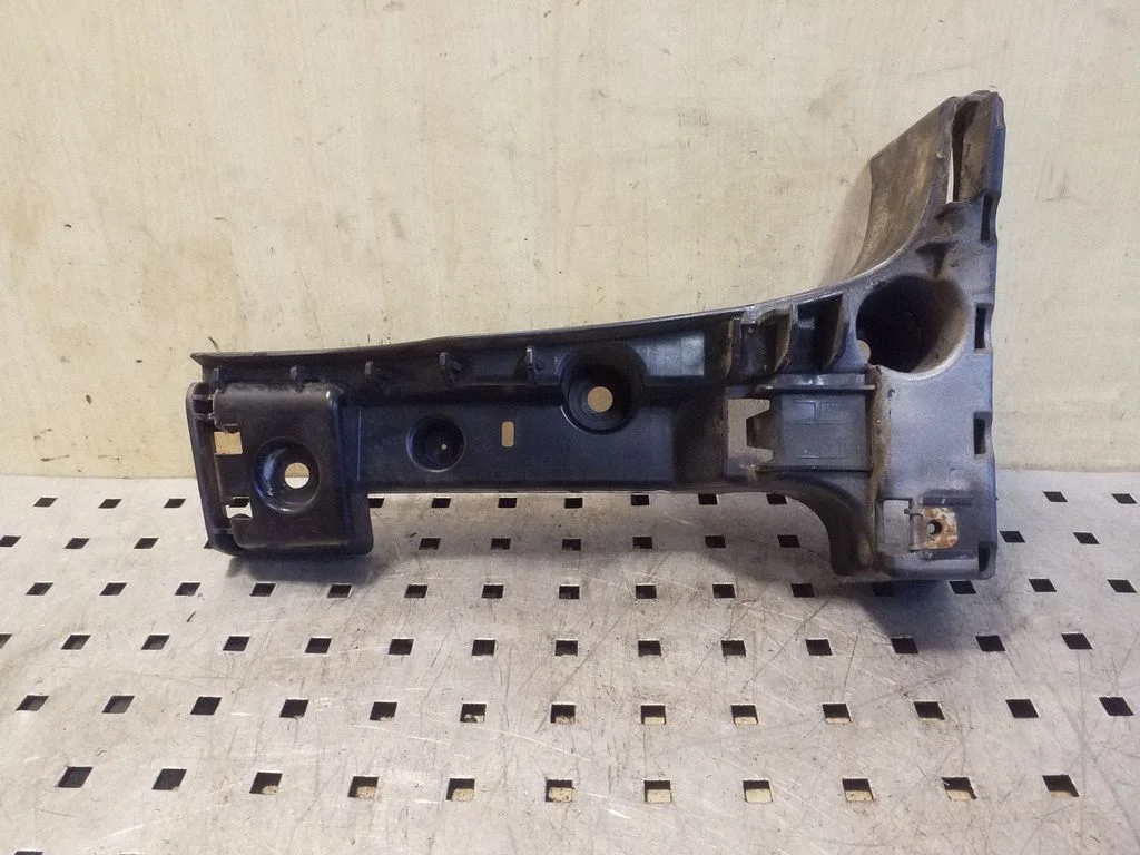 Rear bumper mounting bracket 511271584410