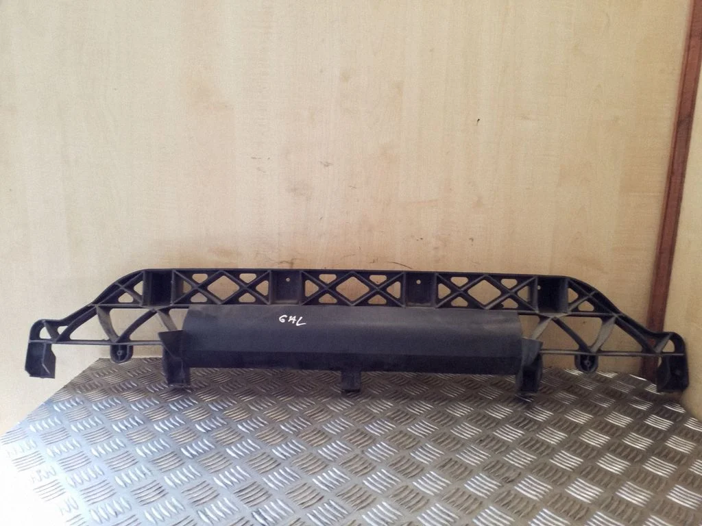 Galinis laikiklis bamperio
