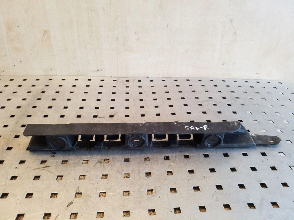Rear bumper mounting bracket 51123400954