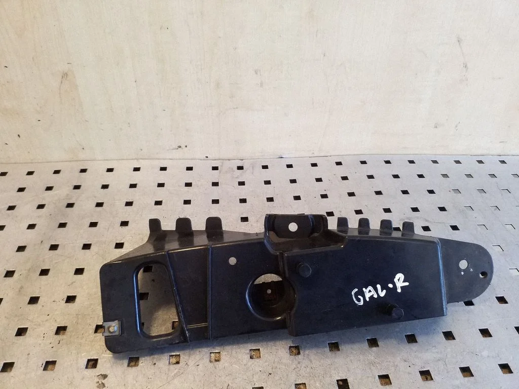 Rear bumper mounting bracket 3448678