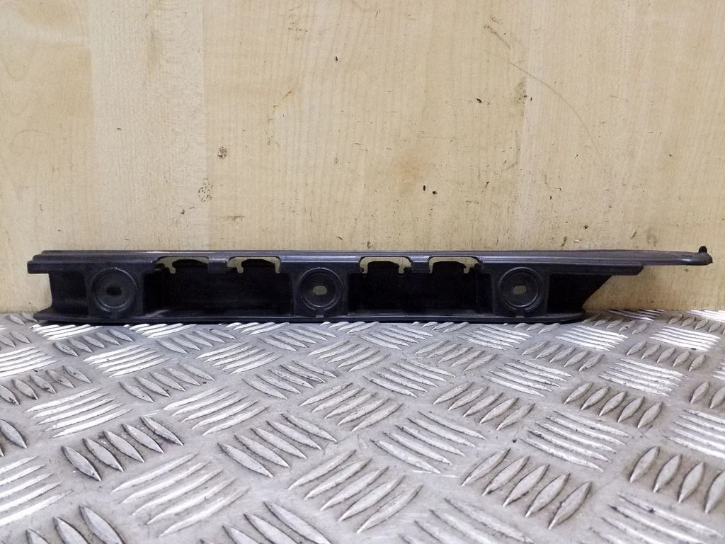 Rear bumper mounting bracket 51123400953
