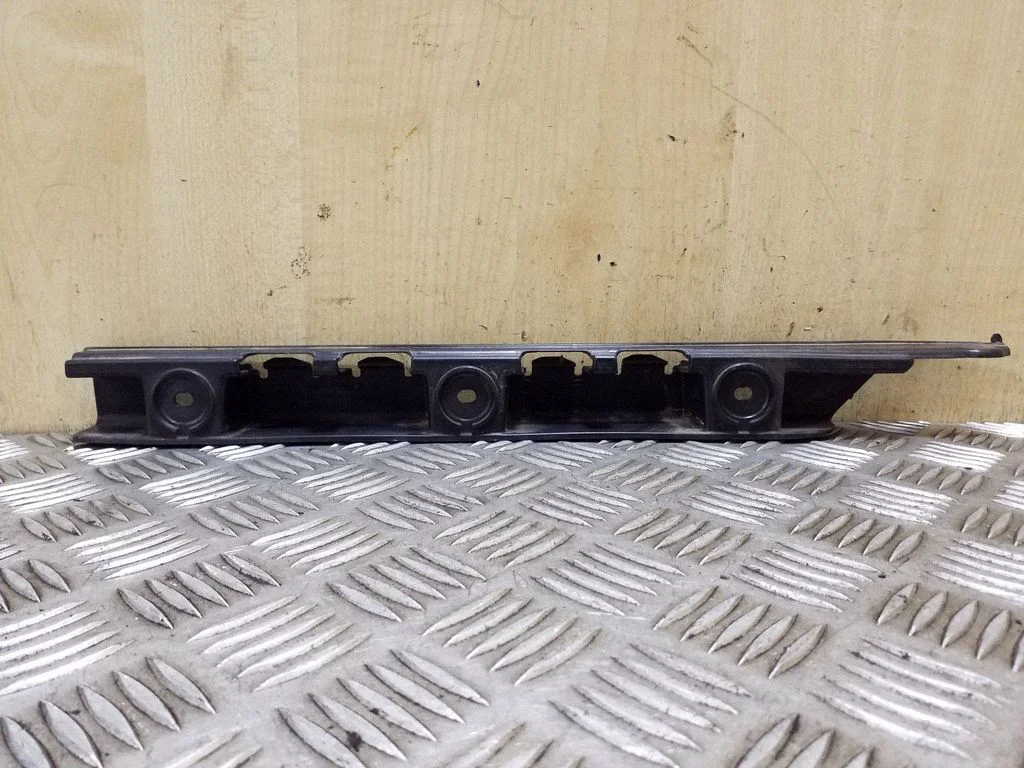 Rear bumper mounting bracket 51123400953