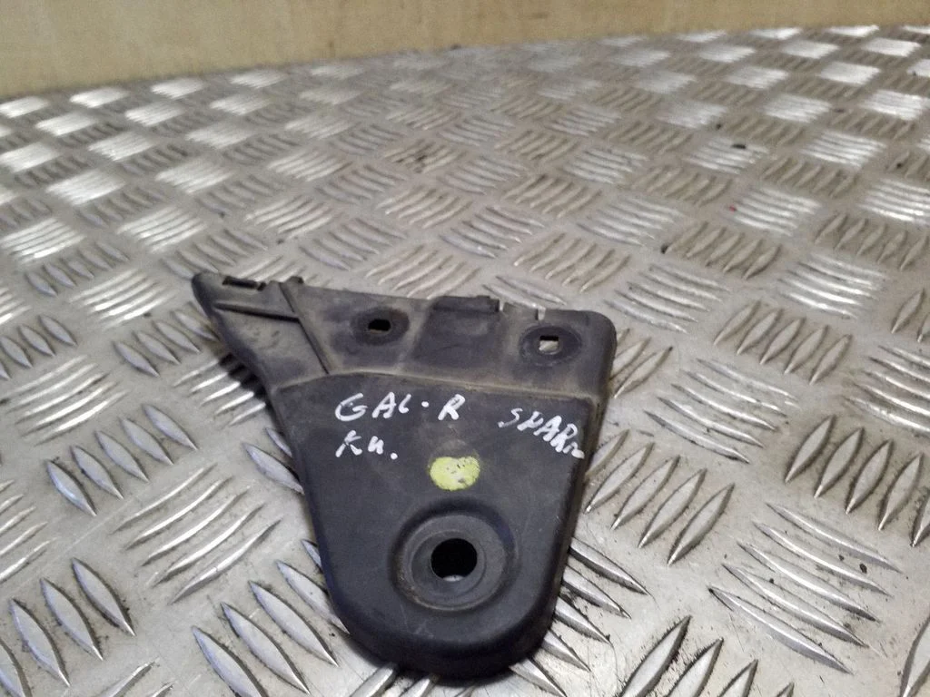 Rear bumper mounting bracket 8Z0807376