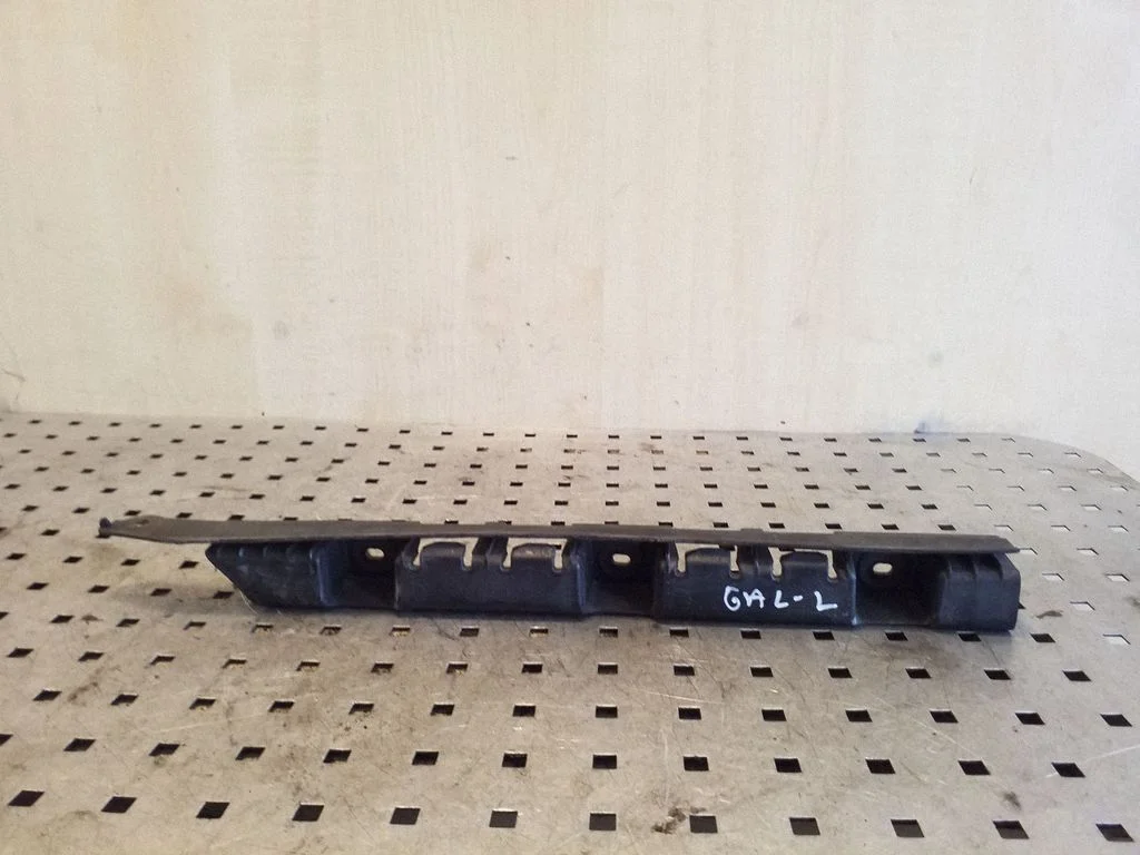Tagumise kaitseraua kinnitusklamber – BMW X3 E83 (2003-2010)