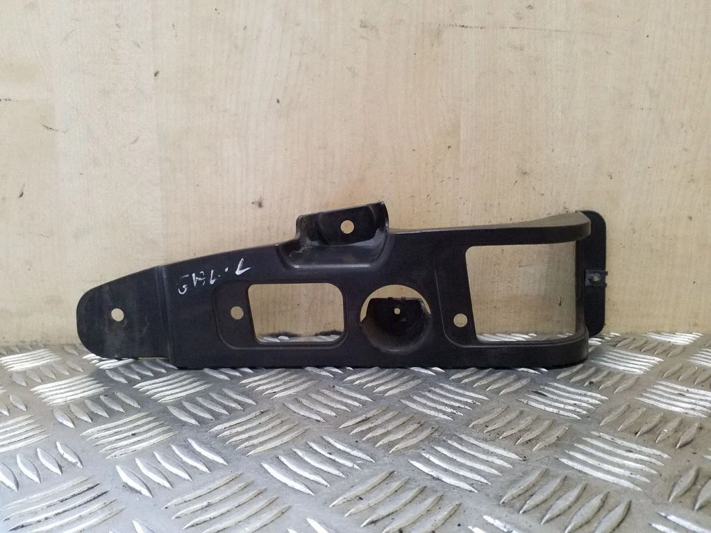 Rear bumper mounting bracket 51123400957