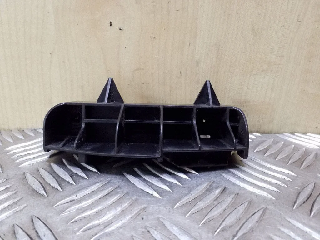 Rear bumper mounting bracket 5256305030