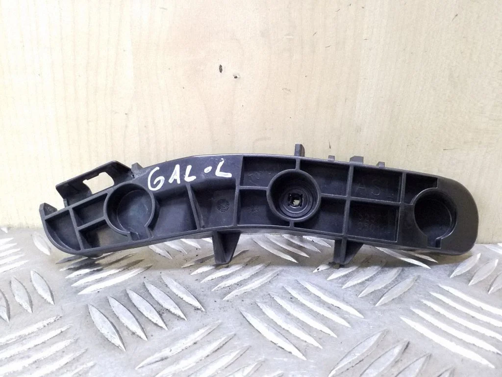 Rear bumper mounting bracket 5257805010