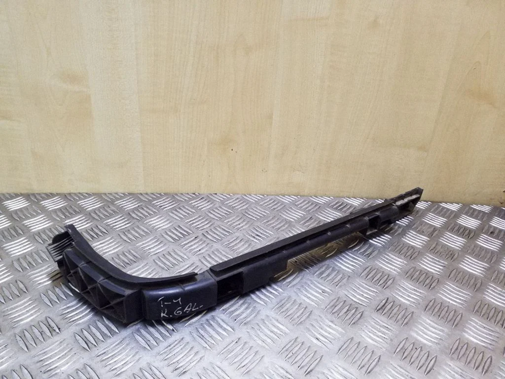 Rear bumper mounting bracket 7D0807394