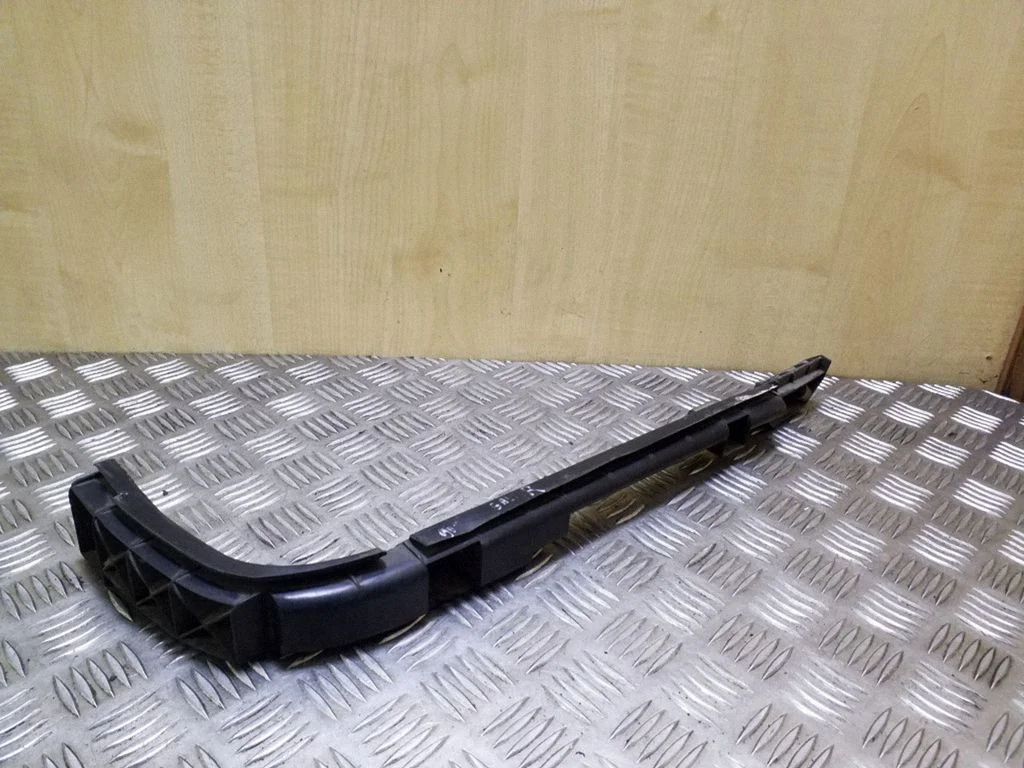 Rear bumper mounting bracket 7D0807394