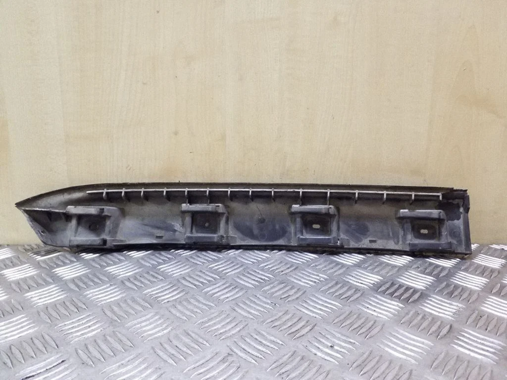 Rear bumper mounting bracket 1K5807393