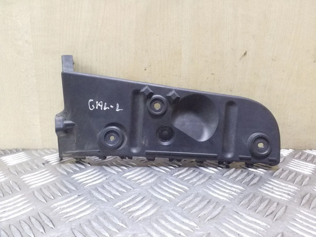 Rear bumper mounting bracket 8E0807453