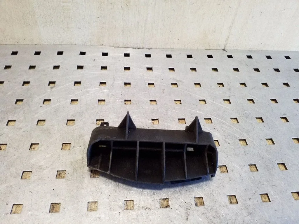 Rear bumper mounting bracket 5256305030