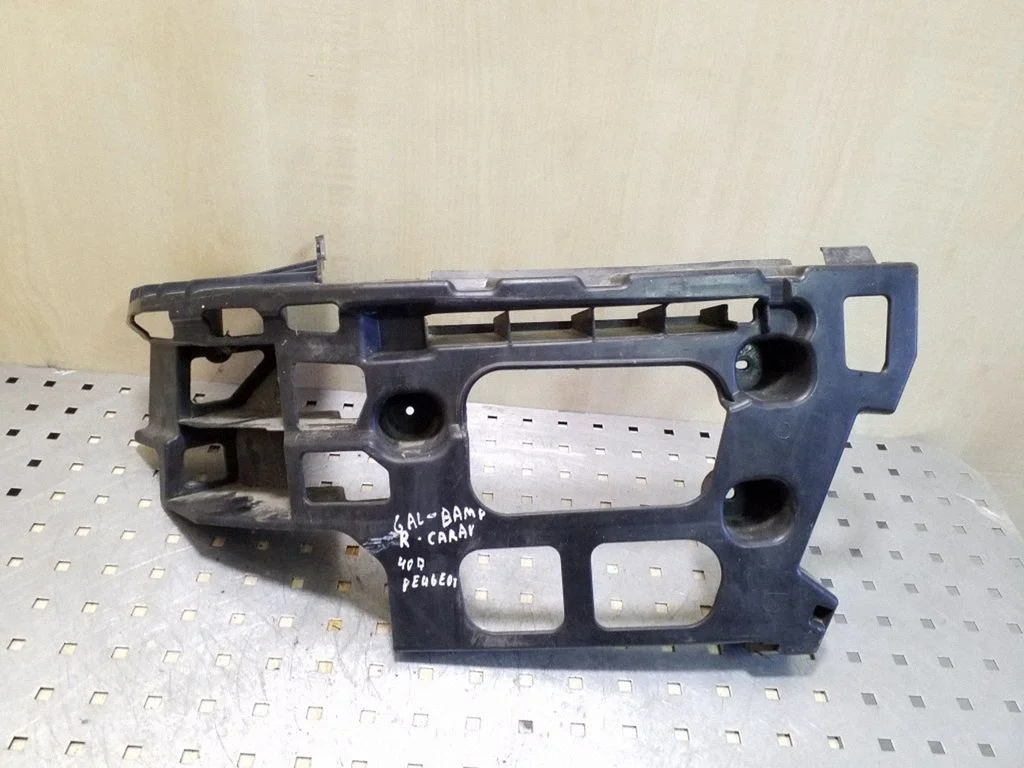 Rear bumper mounting bracket 9647553680