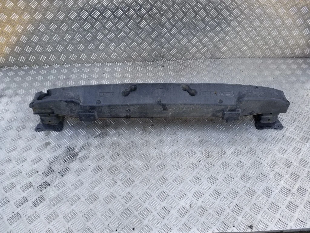 Aizmugurējā bufera šķērssija 5GE807251
