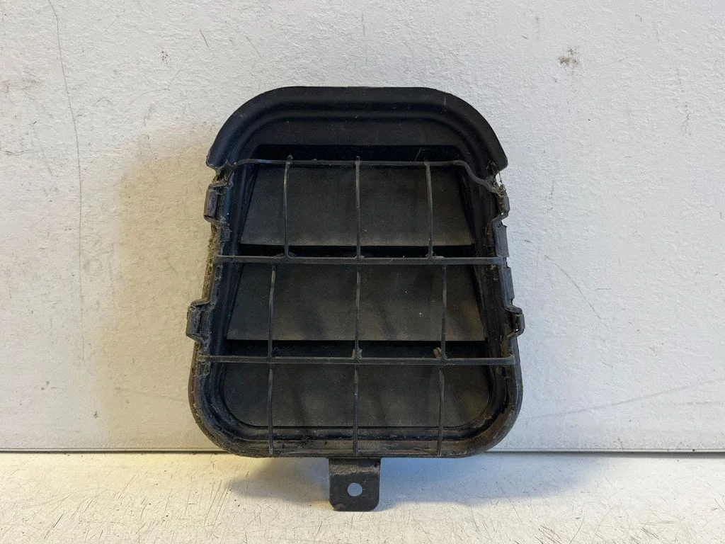 Quarter panel pressure vent 4G9819181C – Audi SQ2 GA (2017-)