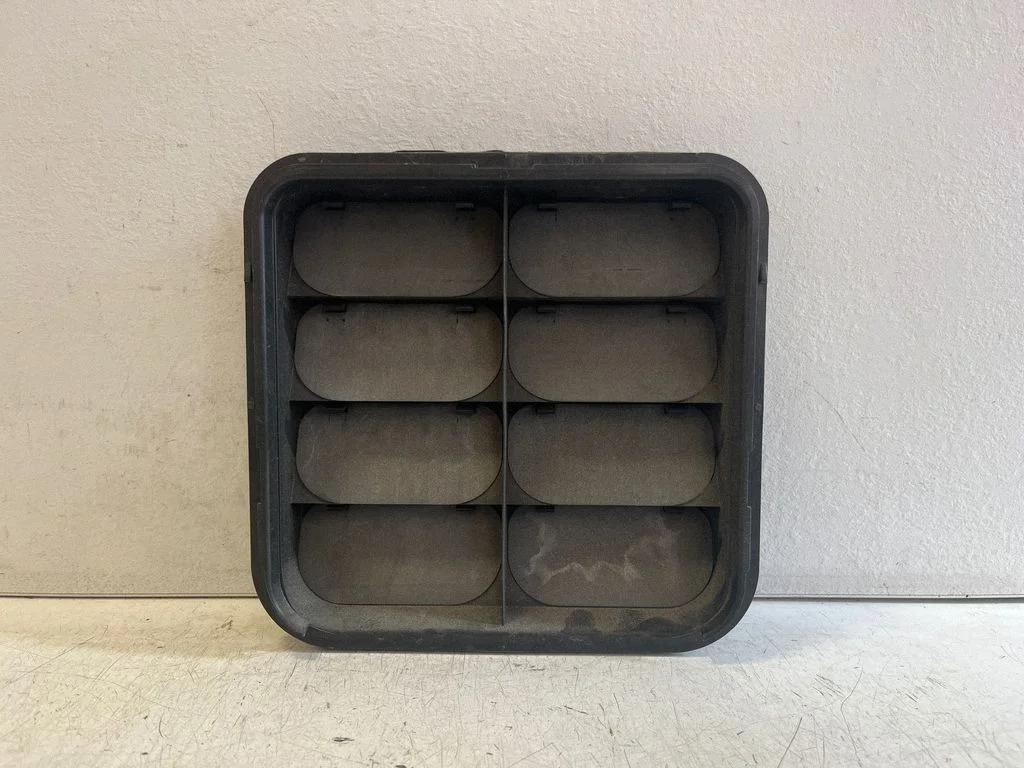 Ventilatsioonirest 4M0819181 – Audi Q7 4M (2015-)