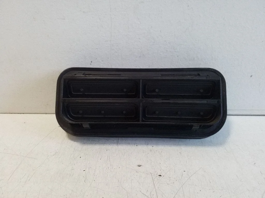 Ventilatsioonirest 3D0819465B – Bentley Continental (2003-2017)