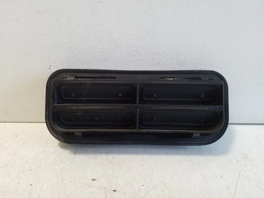 Ventilatsioonirest 3D0819465B – Bentley Continental (2003-2017)