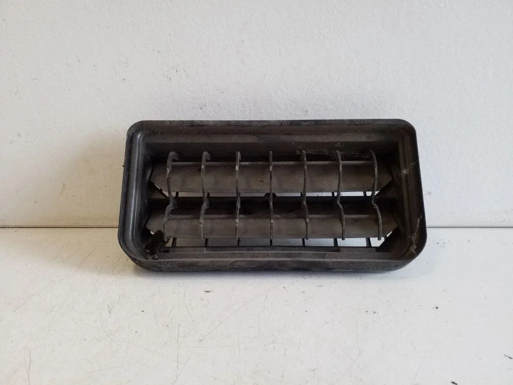 Ventilatsioonirest 3C0819465