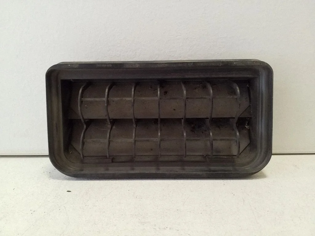Ventilatsioonirest 3C0819465