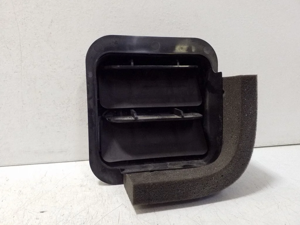 Ventilatsioonirest 72651AE010
