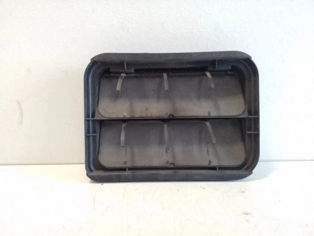 Quarter panel pressure vent 9675506980 – Citroen C4 Grand Picasso (2013-2018)